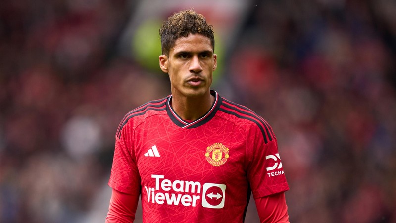 Danh sách cầu thủ Pháp chơi hay tại Ngoại Hạng Anh không thể thiếu Varane