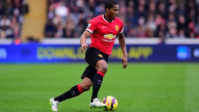 Nhưng tại MU, cầu thủ Antonio Valencia đôi khi bị chỉ trích vì tài năng không quá nổi bật