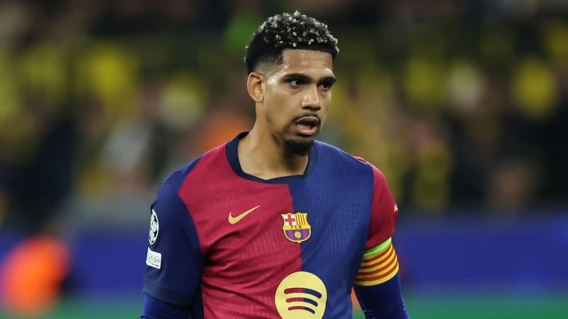Cầu thủ Ronald Araujo - Từ thủ lĩnh đến cái tên phải rời Barca 6 Cầu thủ Ronald Araujo - Từ thủ lĩnh đến cái tên phải rời Barca